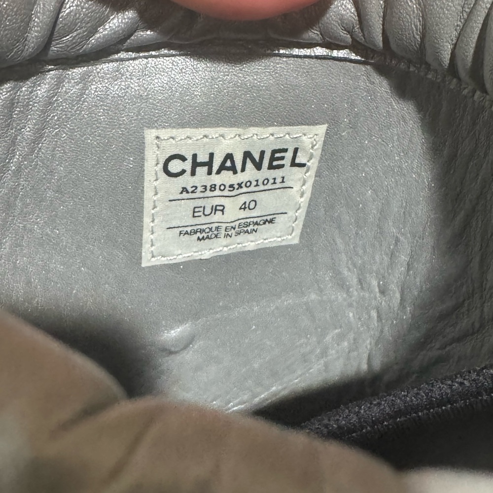 Rare Chanel Vintage Leather Biker Boots From the 2003 collection Archival - Picture 13 of 13
